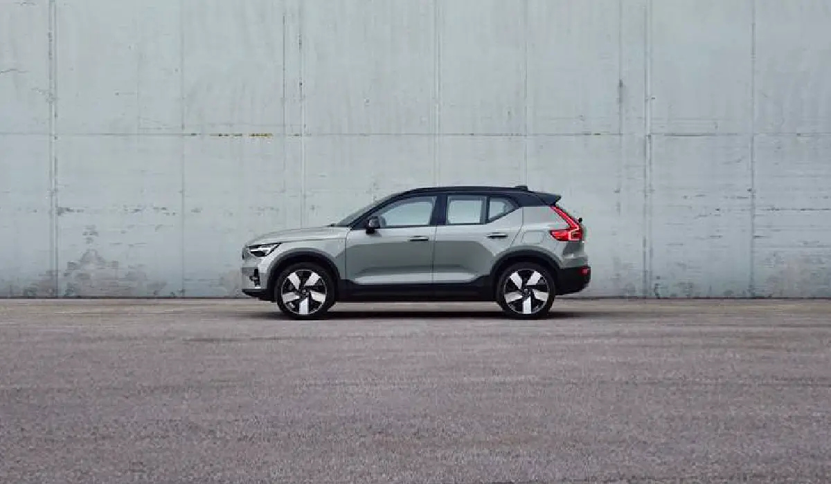 Volvo - XC40 Recharge P8 - Luxury Electric SUV Rentals - Preowned Luxury Electric SUV - Exclusive Concierge Club.webp